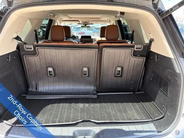 2023 Nissan Pathfinder Platinum FWD
