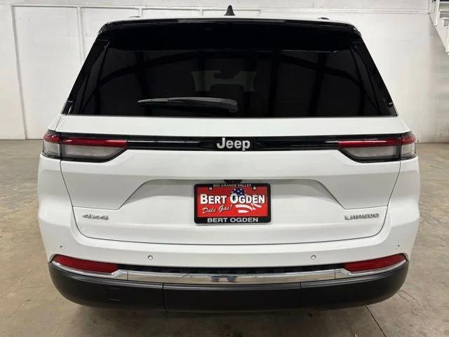 2025 Jeep Grand Cherokee Laredo X 4x4