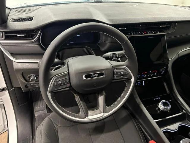 2025 Jeep Grand Cherokee Laredo X 4x4