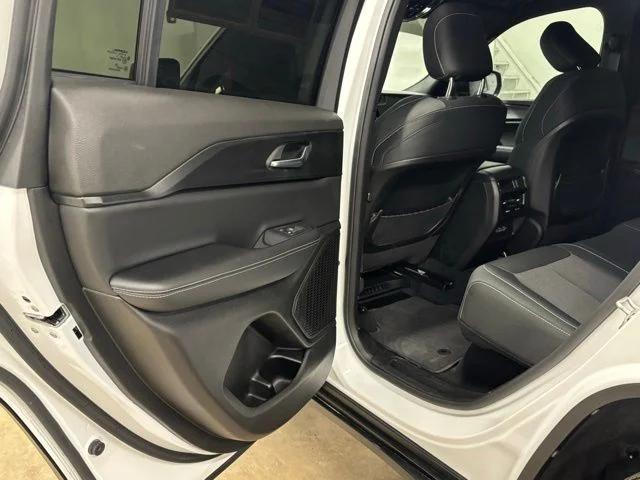 2025 Jeep Grand Cherokee Laredo X 4x4