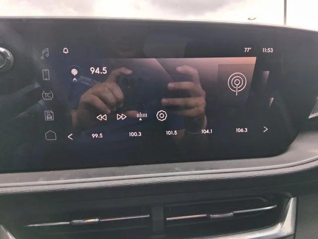 2024 Buick NV Preferred FWD