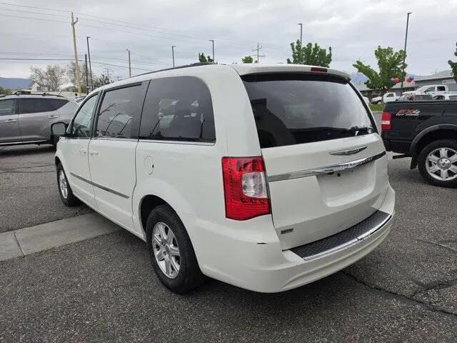 2012 Chrysler Town & Country Touring
