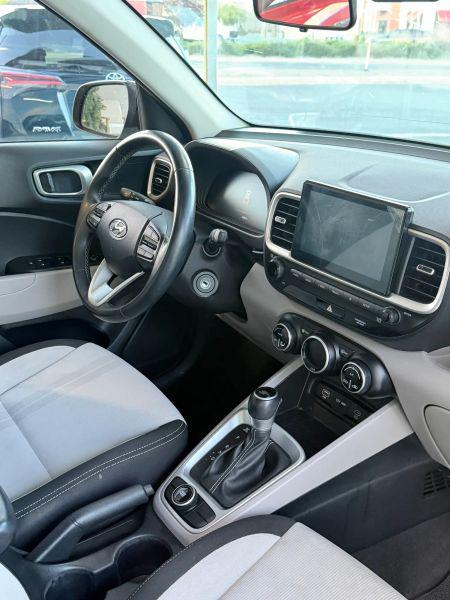 2023 Hyundai Venue SEL