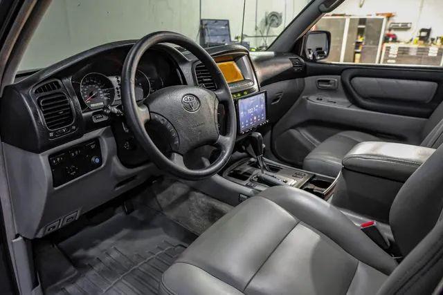 2003 Toyota Land Cruiser Base