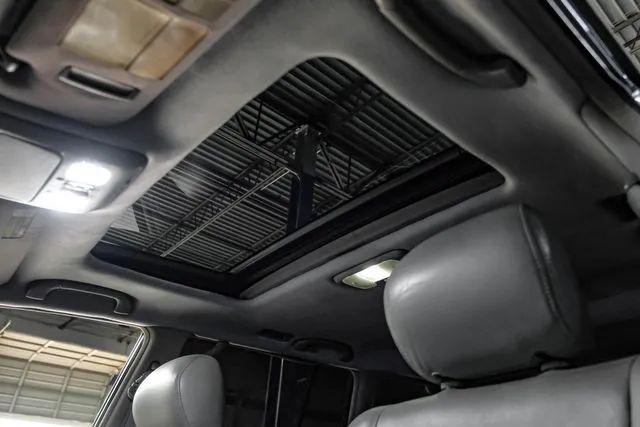 2003 Toyota Land Cruiser Base