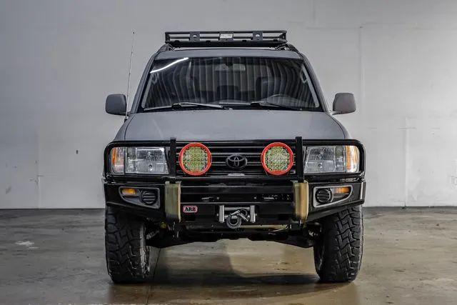 2003 Toyota Land Cruiser Base
