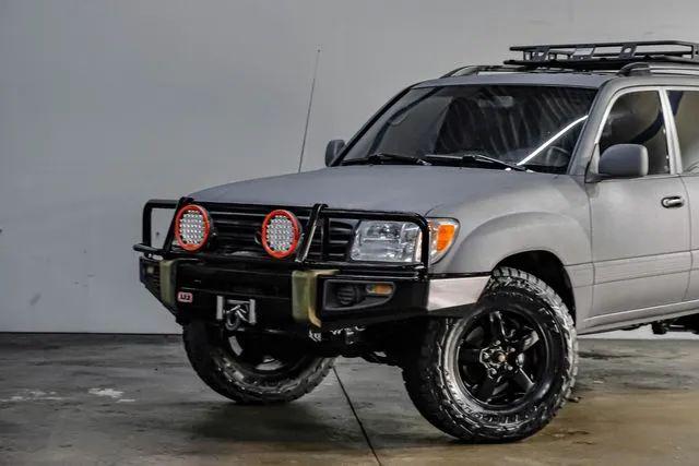 2003 Toyota Land Cruiser Base