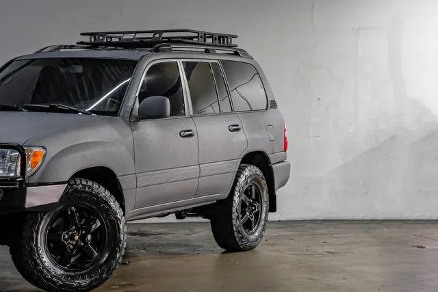 2003 Toyota Land Cruiser Base