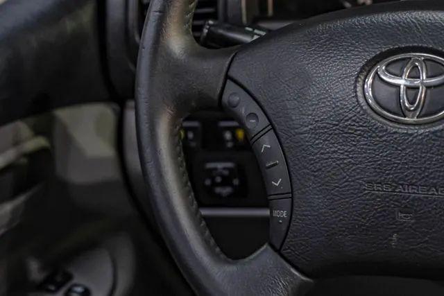 2003 Toyota Land Cruiser Base