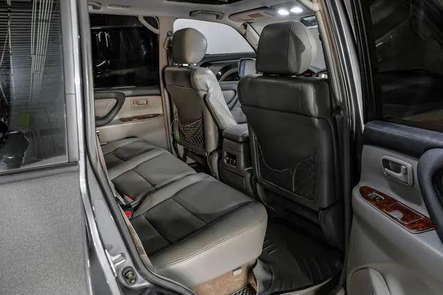 2003 Toyota Land Cruiser Base