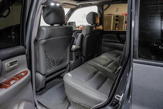 2003 Toyota Land Cruiser Base