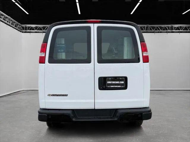 2021 Chevrolet Express Cargo Van RWD 2500 Regular Wheelbase WT
