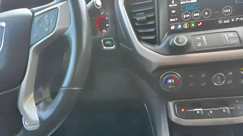 2020 GMC Acadia Denali