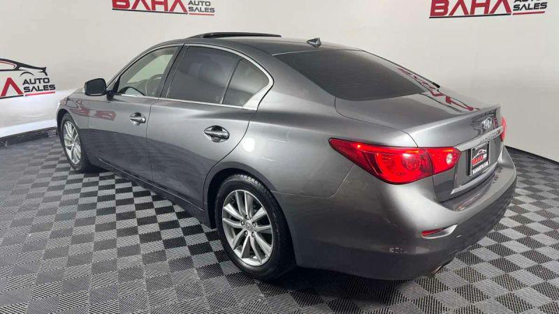 2015 INFINITI Q50 Premium