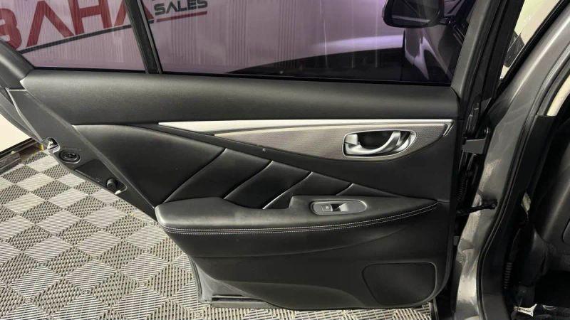 2015 INFINITI Q50 Premium