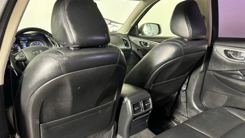 2015 INFINITI Q50 Premium