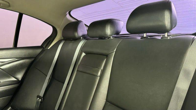 2015 INFINITI Q50 Premium