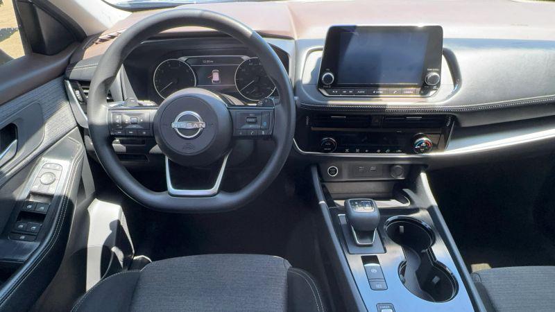 2022 Nissan Rogue SV FWD