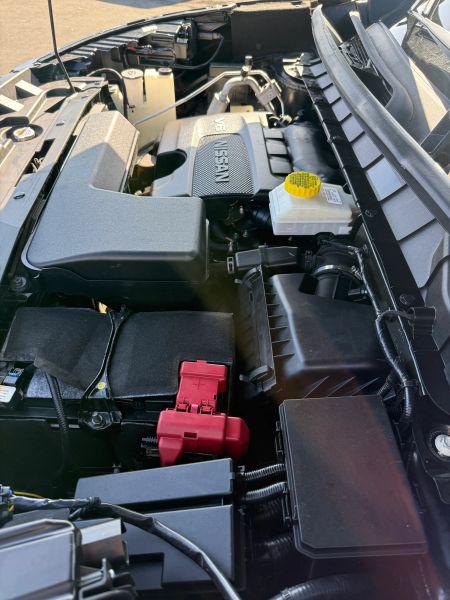 2023 Nissan Pathfinder SL 4WD