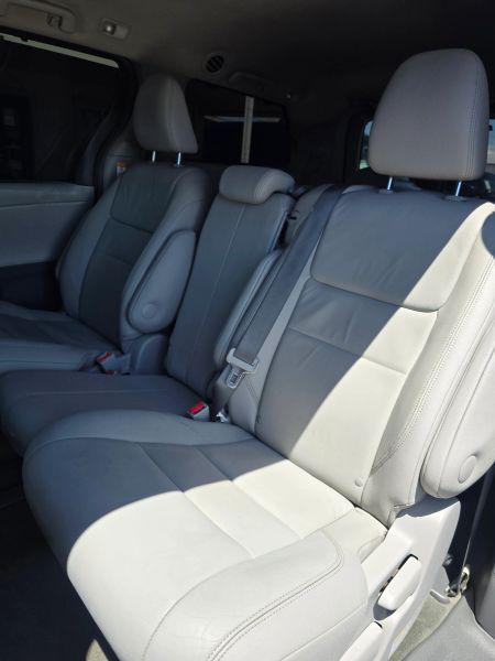 2016 Toyota Sienna XLE 8 Passenger