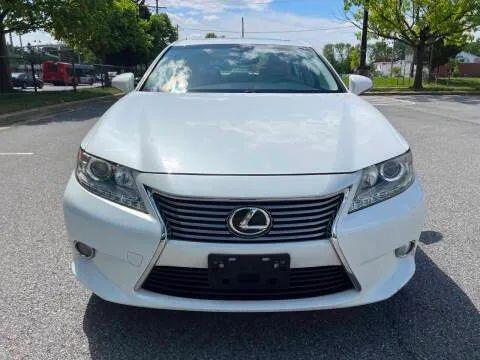 2015 Lexus ES 350 Crafted Line