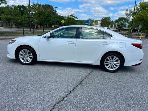 2015 Lexus ES 350 Crafted Line
