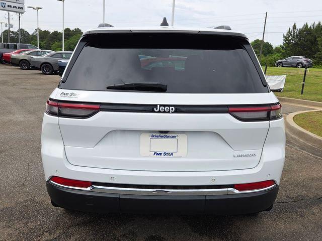 2025 Jeep Grand Cherokee Laredo 4x2