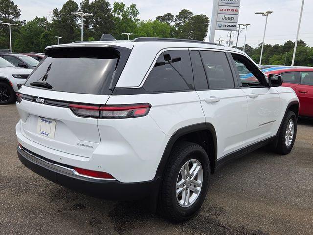 2025 Jeep Grand Cherokee Laredo 4x2