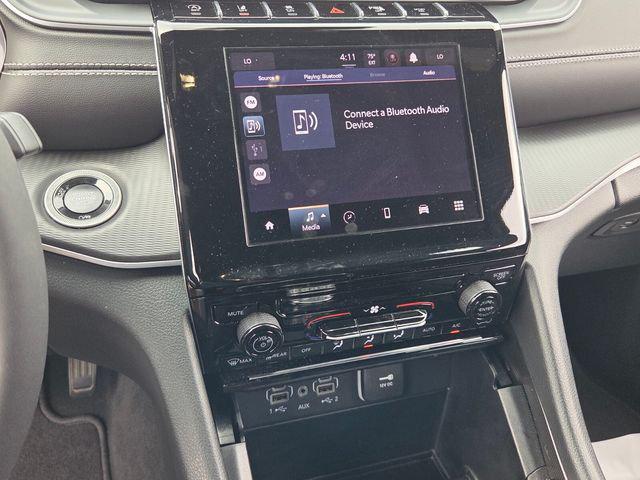 2025 Jeep Grand Cherokee Laredo 4x2