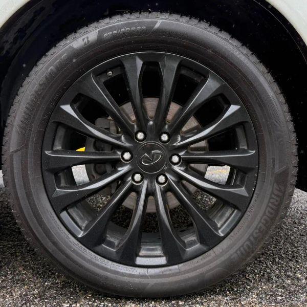 2017 INFINITI QX80 Base