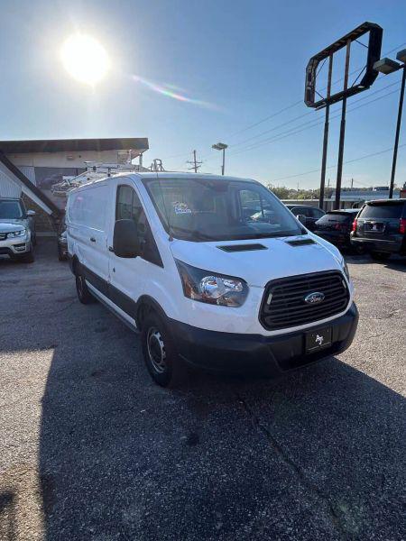 2018 Ford Transit w/60/40 Side Door w/RWB