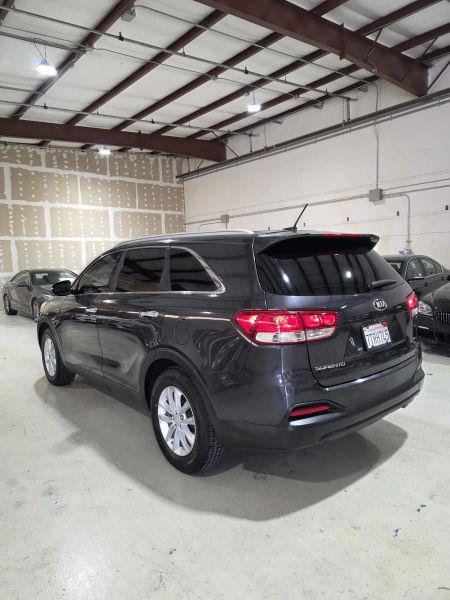 2017 Kia Sorento 3.3L LX