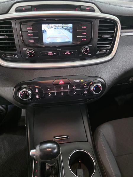 2017 Kia Sorento 3.3L LX