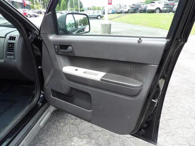 2009 Ford Escape XLT