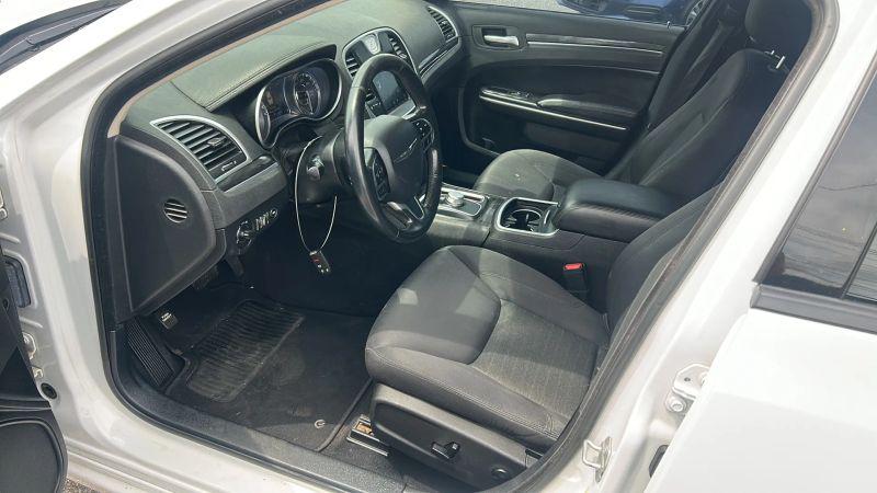 2019 Chrysler 300 Touring
