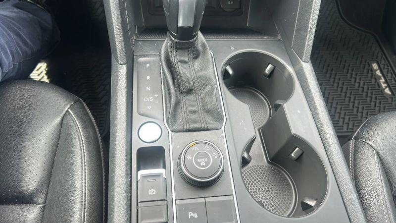 2021 Volkswagen Atlas 3.6L V6 SE w/Technology