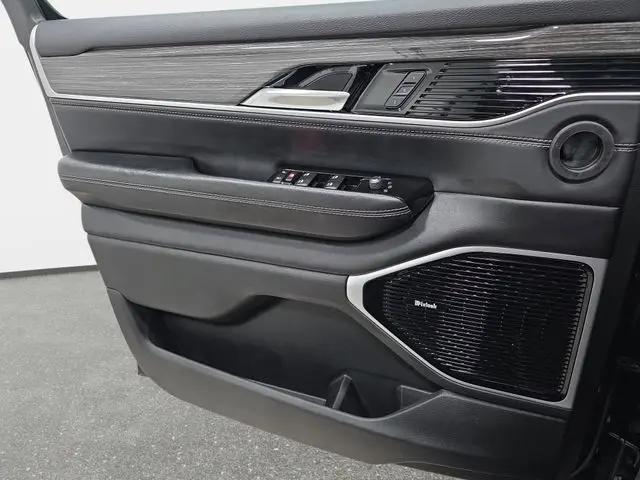 2022 Jeep Wagoneer Series III 4x4