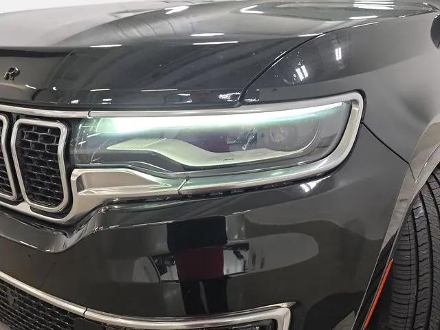 2022 Jeep Wagoneer Series III 4x4