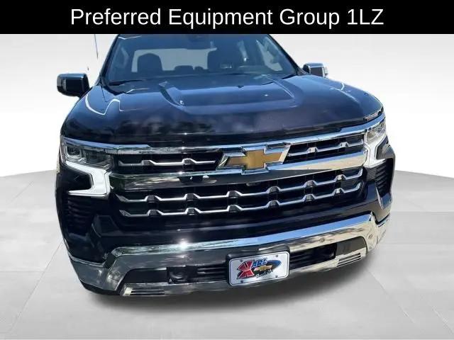 2023 Chevrolet Silverado 1500 4WD Crew Cab Short Bed LTZ