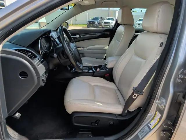 2017 Chrysler 300 Limited AWD