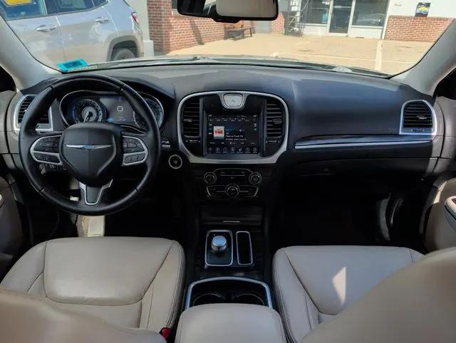 2017 Chrysler 300 Limited AWD