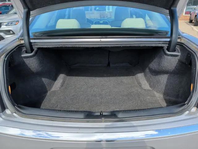 2017 Chrysler 300 Limited AWD