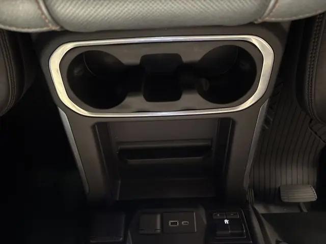 2021 GMC Sierra 1500 4WD Crew Cab Short Box AT4