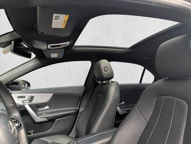 2020 Mercedes-Benz A 220 A 220