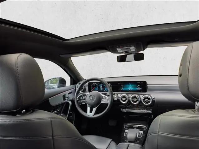 2020 Mercedes-Benz A 220 A 220