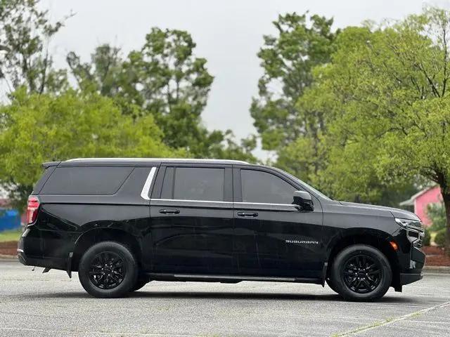 2021 Chevrolet Suburban 4WD LT