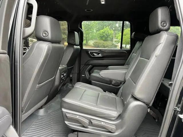 2021 Chevrolet Suburban 4WD LT