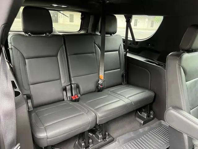 2021 Chevrolet Suburban 4WD LT