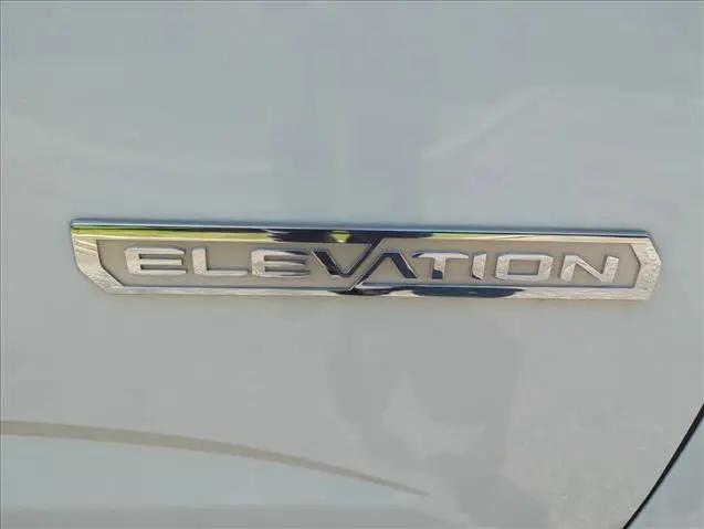 2022 GMC Canyon 4WD Crew Cab Short Box Elevation
