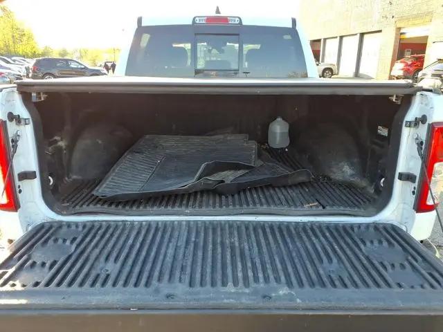 2022 Ram 1500 Big Horn Crew Cab 4x4 5'7" Box